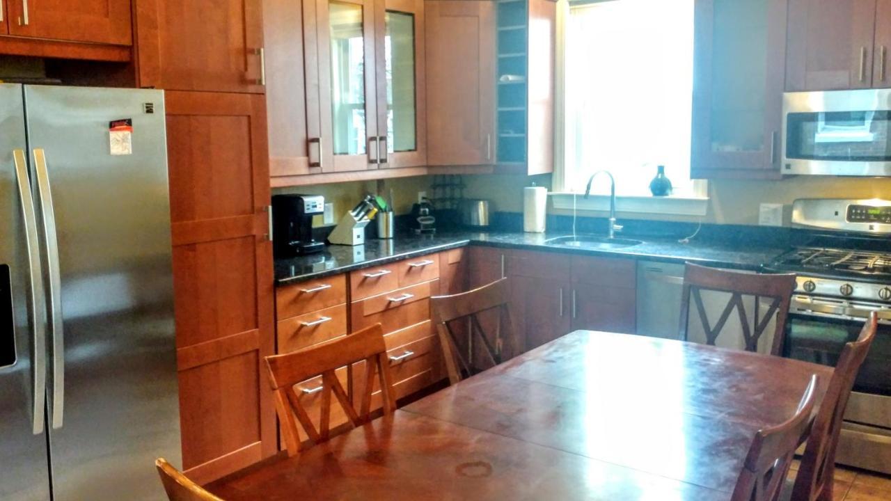 2 Bedroom Boston Condo In Jamaica Plain With Parking Exterior photo