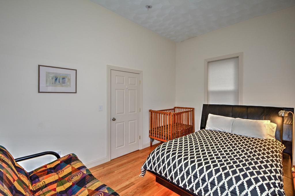 2 Bedroom Boston Condo In Jamaica Plain With Parking Exterior photo