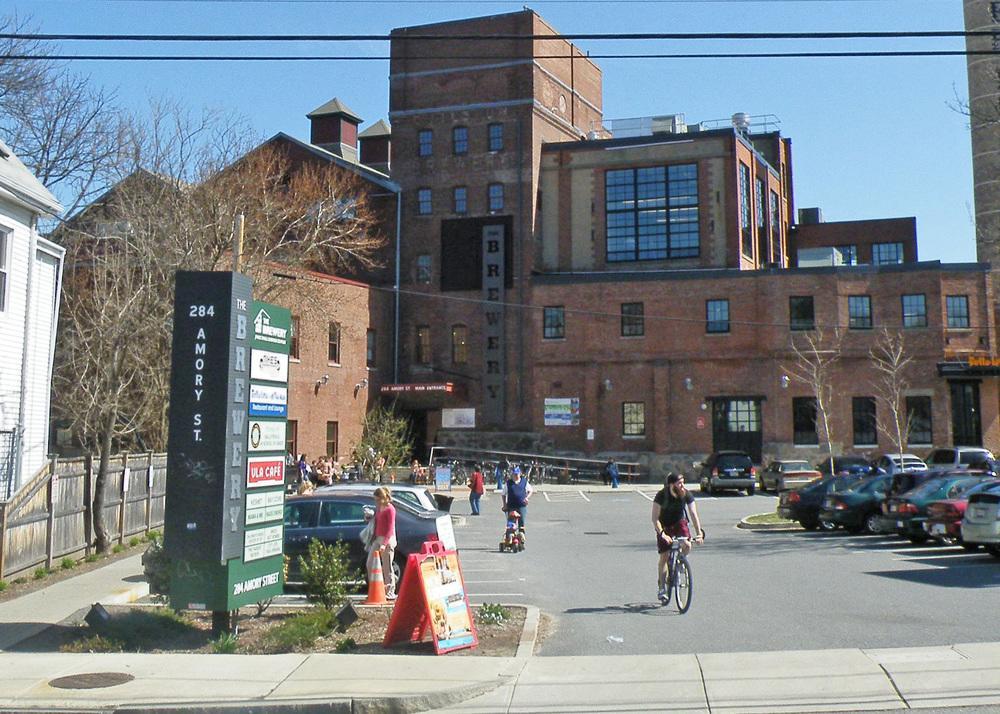 2 Bedroom Boston Condo In Jamaica Plain With Parking Exterior photo